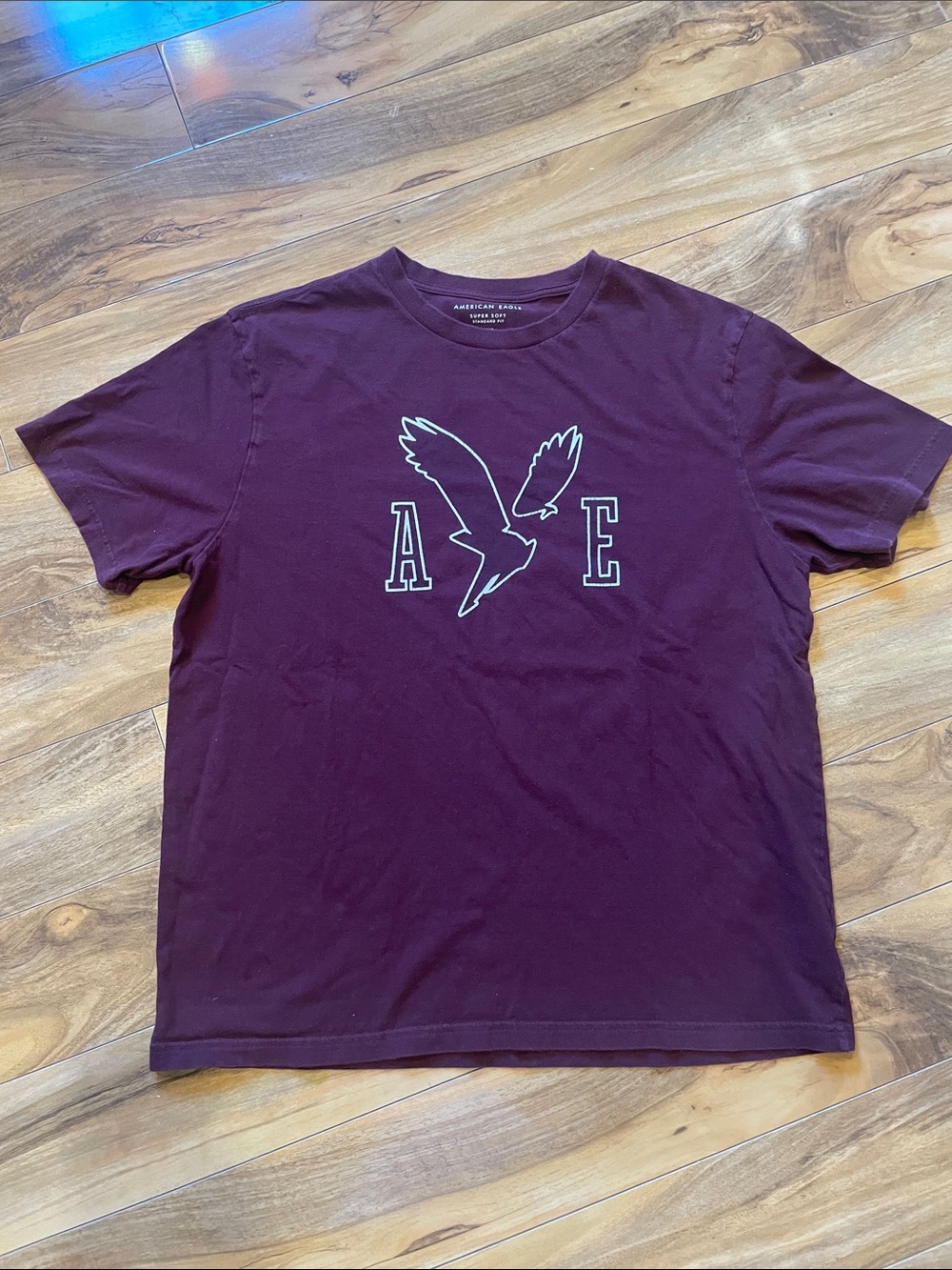 Men’s large American Eagle T-shirt